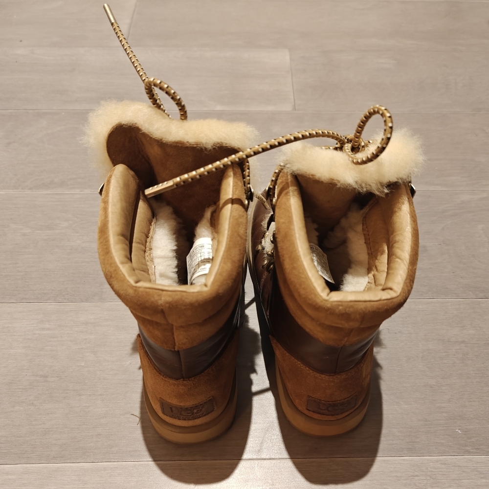 UGG Viki Waterproof Arctic Grip Boot with Shearling Lining - Picture 4 of 14